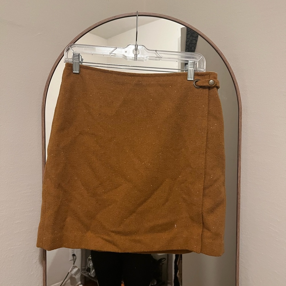 Mustard yellow skirt